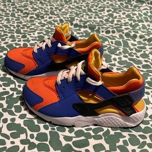 Nike Huarache Run size 13 (for little girls)